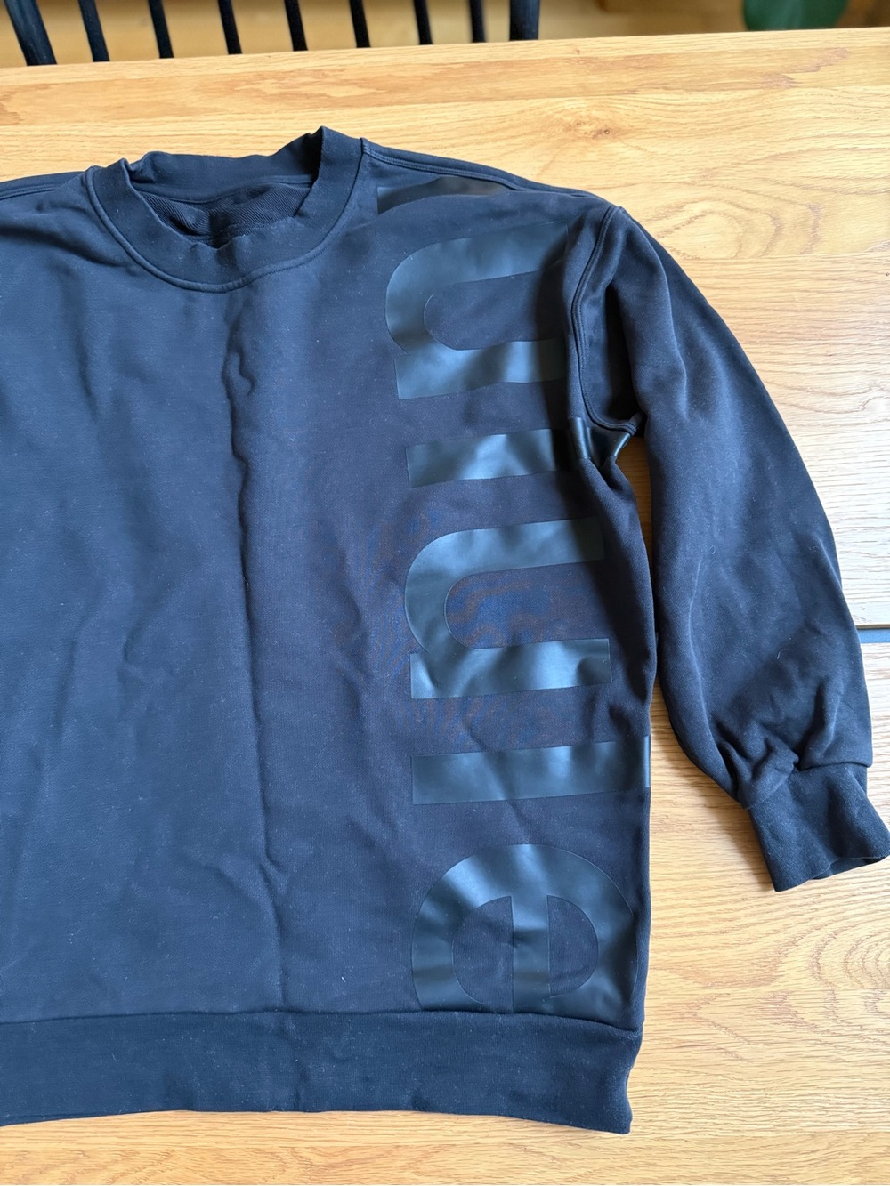 Lululemon black sweater